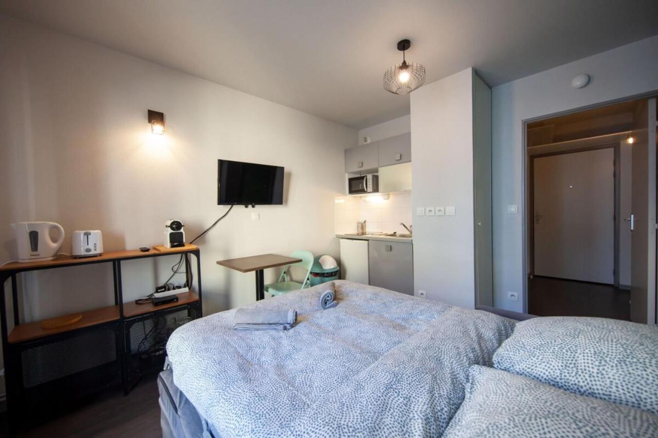 Le Petit Hector -Studio Cosy Avec Parking -Debourg Apartment Lyon Ngoại thất bức ảnh